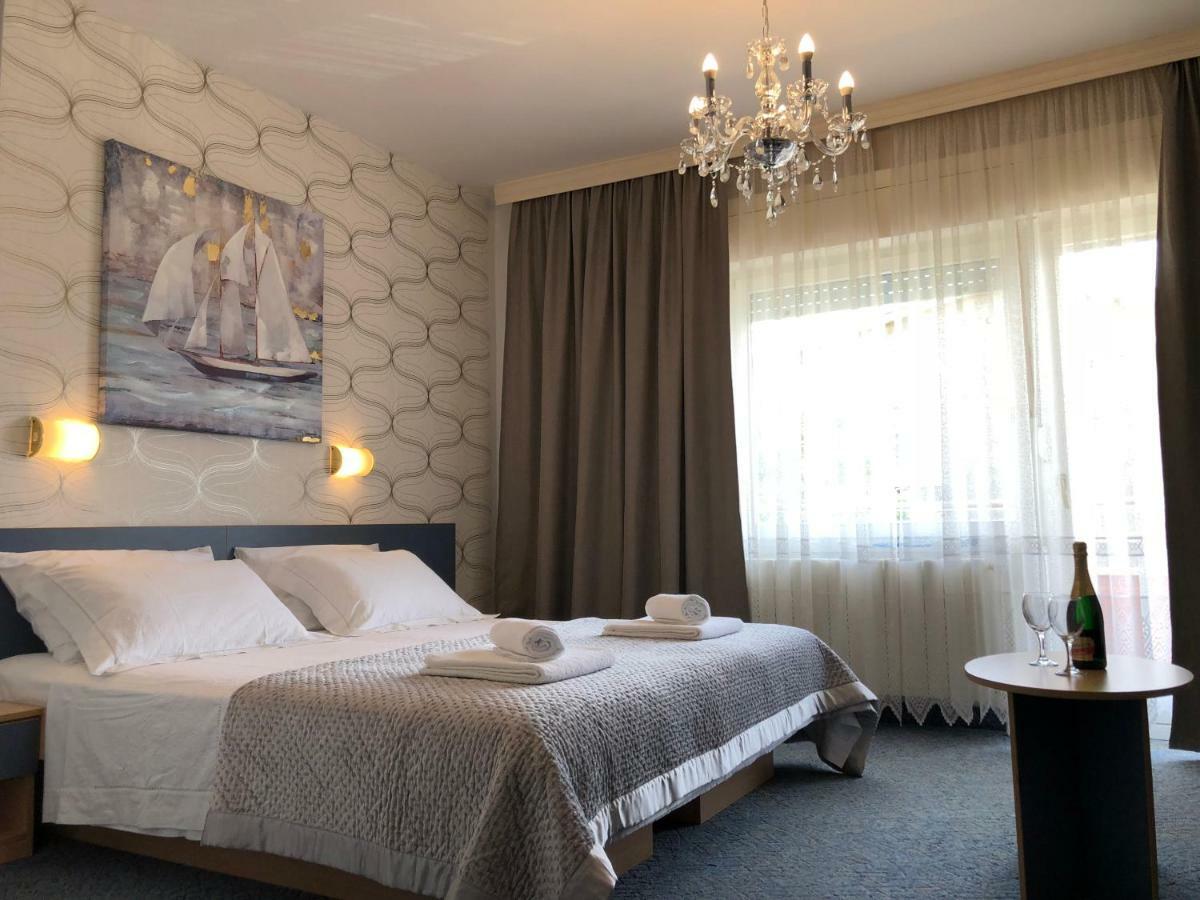 Rooms Ana Стобреч Екстер'єр фото
