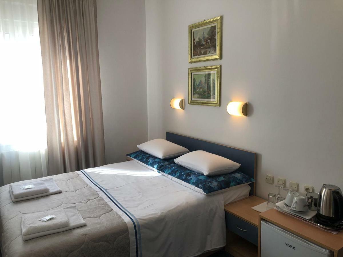 Rooms Ana Стобреч Номер фото